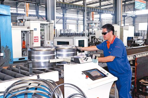 開足馬力趕訂單