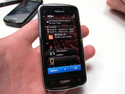 諾基亞C6-01環保智能手機現售2099元，融合可持續理念與經典塞班體驗